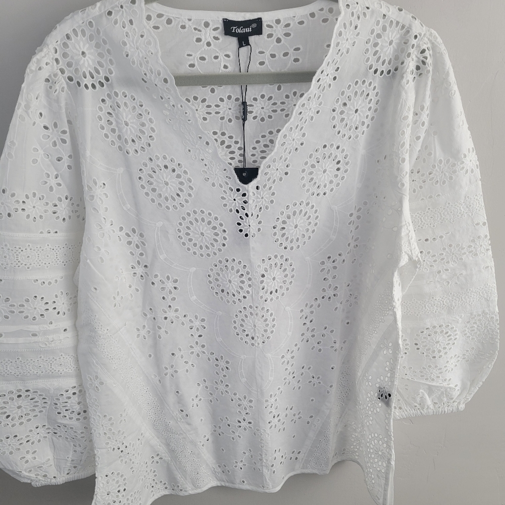 NWT. Sundance cotton eyelet tunic style top